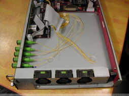 六台光通讯设备 构建高效信息传输的基石