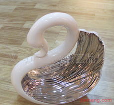 义乌市金豚工艺品厂 时尚饰品加盟连锁火热招商，共创财富未来